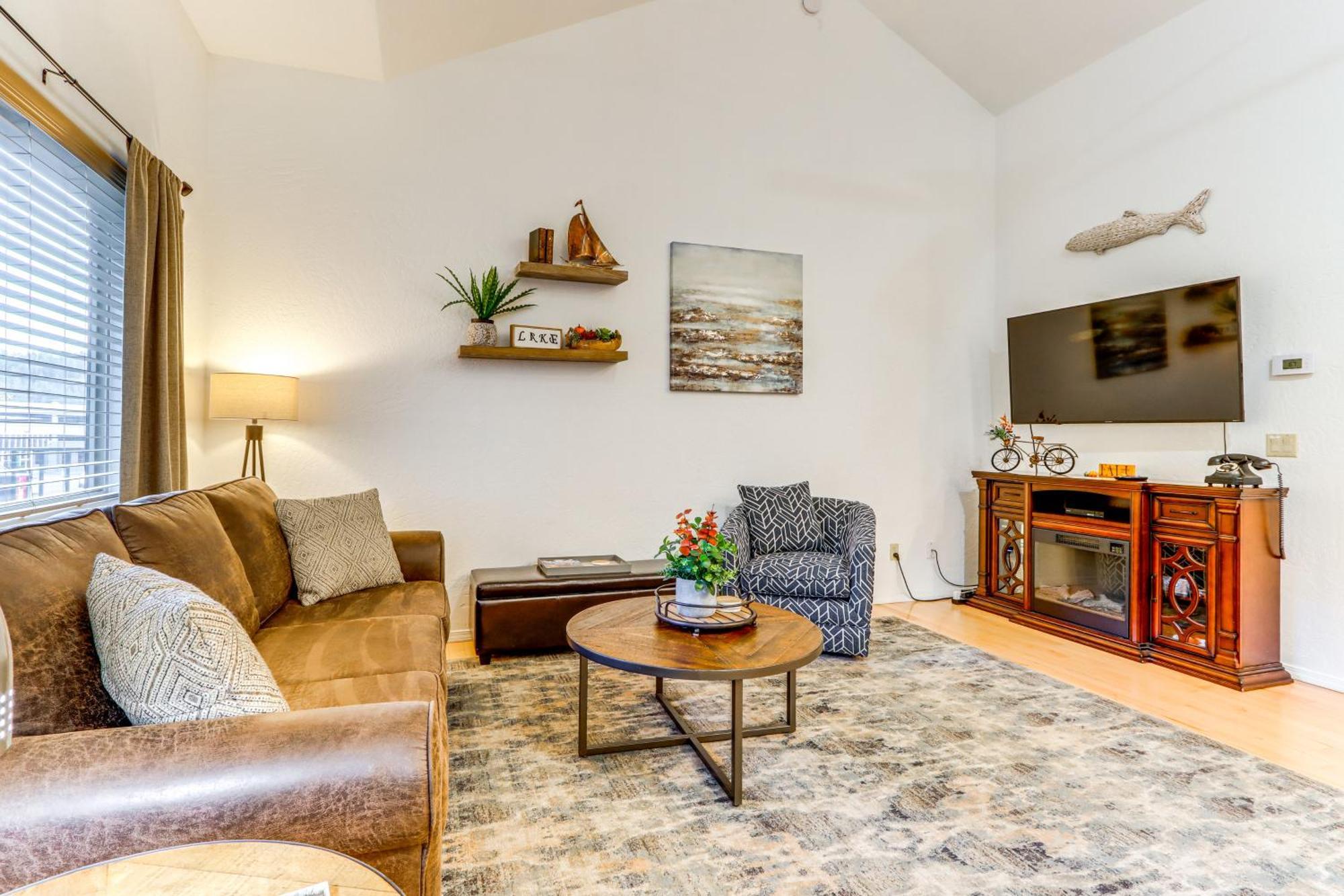 Modern Coeur Dalene Getaway Condo Walk Downtown! 科达伦 外观 照片