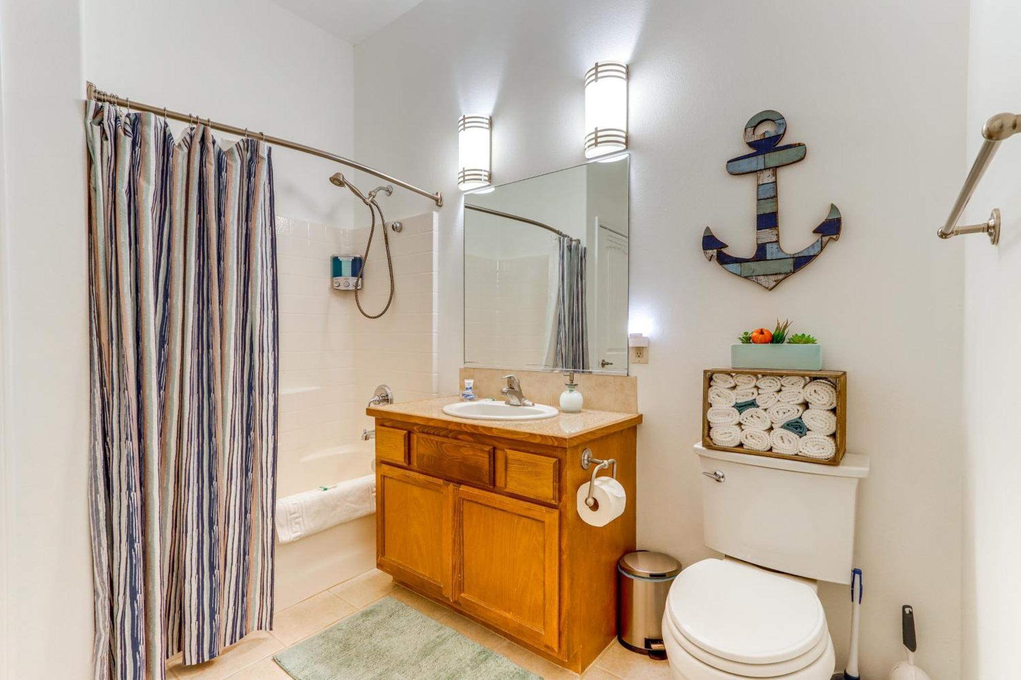 Modern Coeur Dalene Getaway Condo Walk Downtown! 科达伦 外观 照片