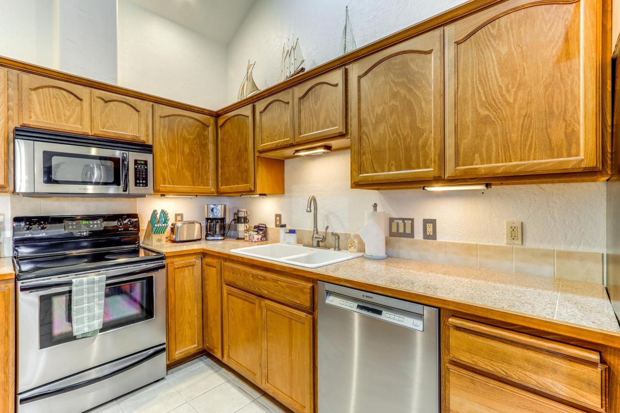 Modern Coeur Dalene Getaway Condo Walk Downtown! 科达伦 外观 照片